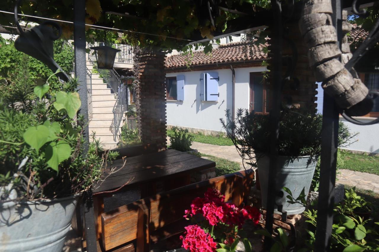 Apartmani Jelena Porec Esterno foto